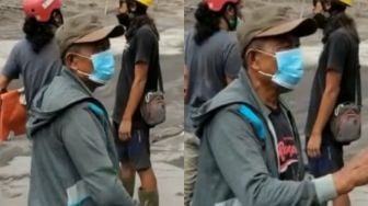 Kisah Pak Nur Kehilangan Anak hingga Jadi Penunjuk Jalan Tim Rescue Erupsi Gunung Semeru