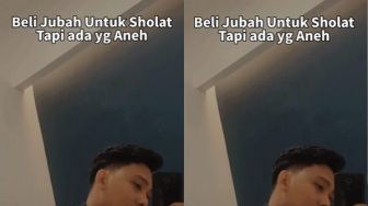 Cowok Pesan Jubah untuk Ibadah, Publik Salfok dengan Model Bajunya