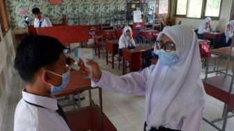 Satgas: Covid-19 di Kepri Terkendali Saat PTM karena Vaksin Hampir 100 Persen