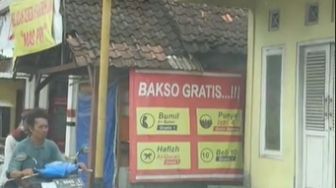 Warung Ini Gratiskan Bakso untuk Pembeli, Syaratnya Bikin Melongo