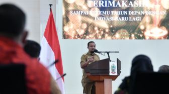 Plt Gubernur Sulsel Kucurkan Bantuan Keuangan Perbaikan Jalan di Bantaeng