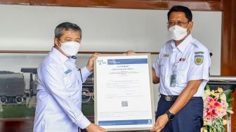 Selamat! Stasiun Cirebon dan Prujakan Raih Safe Guard Label SIBV