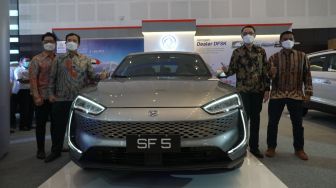 Absen di Jakarta, DFSK Perkenalkan Mobil Ramah Lingkungan untuk GIIAS Surabaya 2021