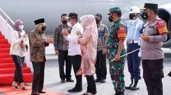 Tiba di Bandara Silangit, Wapres Ma'ruf Amin Disambut Kapolda Sumut