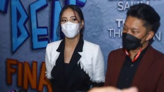 Bocor Foto Anya Geraldine Bareng Seseorang Tengah Malam, Cairan di Bibir jadi Sorotan