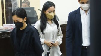 Biar Dikira Karantina, Rachel Vennya cs Sengaja Foto-Foto di Wisma Atlet