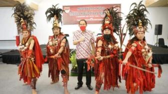 Bupati Minahasa Dukung Pelestarian Seni Budaya dan Bahasa Daerah