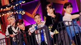 TXT Raih Sertifikasi Platinum RIAJ Pertama Lewat 'Chaotic Wonderland'