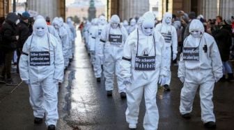 Puluhan Ribu Warga Austria Demo Tolak Vaksinasi dan Pembatasan Covid-19