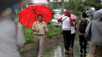 BMKG: Siang Hari Kota Bogor Diguyur Hujan Hingga Malam