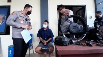 Tak Terima Dicerai, Pria di Sukoharjo Nekat Bakar Motor dan Racuni Keluarga Istri