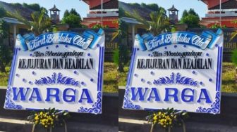 Protes Dugaan Kecurangan Hasil Tes Perangkat Desa di Kediri, Warga Kirim Karangan Bunga