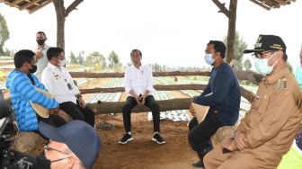 Petani di Temanggung Curhat Impor Bawang Putih Saat Panen, Presiden Jokowi Telepon Mendag