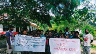 Tolak Vaksin Covid, Warga Yalimo Papua: Proyek Kapitalis Global yang Merusak Keimanan!