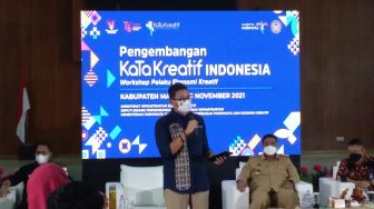 Sandiaga Uno Kunjungi Maros: Ekonomi Kreatif Jadi Pembangkit Ekonomi Bangsa