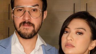 9 Pesona Rollin Shah, Adik Raline Shah yang Jarang Tersorot