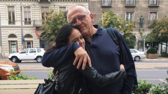 Berita Duka, Papa Gabor Ayah Mendiang Laura Anna Meninggal Dunia di Hungaria
