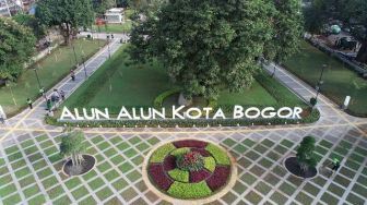 Bersama-sama Pelihara Alun Alun Kota Bogor