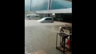 Saluran Air Melambat, Terminal 3 Bandara Soetta Banjir