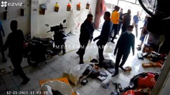 Viral Video Penyerangan Kantor Anteraja, Polisi: Itu Serangan Balik