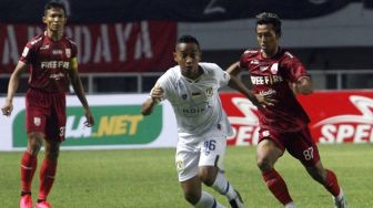 Brace Ferdinand Sinaga Bawa Persis Solo ke Semifinal Liga 2 2021