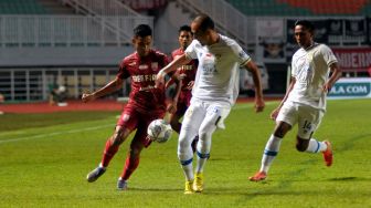 Laskar Sambernyawa Ganyang Persiba di Stadion Pakansari Bogor