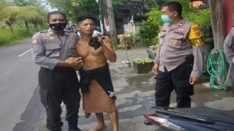 Seorang Pria Diduga ODGJ Resahkan Masyarakat di Canggu Bali