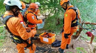 Bau Menyengat dari Tebing Pantai Nyang Nyang Ternyata Mayat Perempuan Membusuk