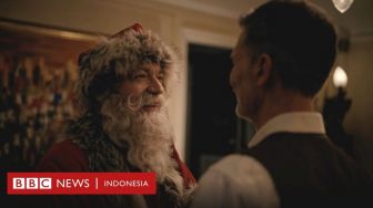 Santa Claus Gay, di Balik Iklan Sinterklas Cium Pria yang Bikin Heboh