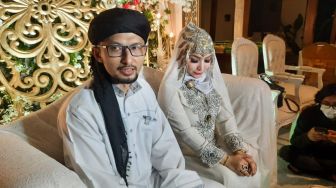 Pernikahan Roro Fitria Usung Adat Jawa dan Betawi