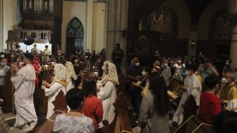 Tidak Tahu Kuota Dibatasi, Sejumlah Jemaat Tak Bisa Ikut Misa Natal di Gereja Katedral