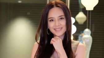 8 Pesona Madam Pang Manajer Timnas Thailand, Curi Perhatian Publik