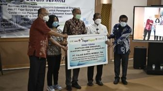 FajarPaper Gandeng KBRI Singapura Donasikan Oxygen Generator dan Kompresor untuk 12 RS