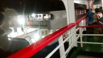 Gelombang Tinggi, Kapal Ferry Salvino Tabrak KMP Raputra di Pelabuhan Merak