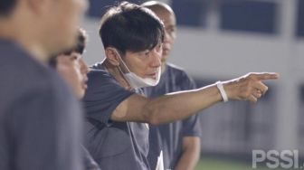 Shin Tae-yong Ultimatum Asnawi Soal Aksi Viral Ledek Pemain Singapura