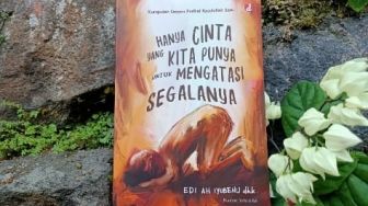 Membaca Buku Hanya Cinta yang Kita Punya, Cinta Kita kepada Rasul Kian Menggebu