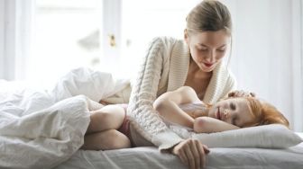 5 Tips yang Bisa Dilakukan Ibu Rumah Tangga saat Si Kecil Tidur Siang