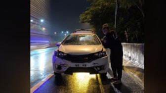 Polisi Tahan Pengemudi Honda Jazz Mabuk yang Tabrak Plang Starbucks Hingga Terbakar, Ternyata Buronan