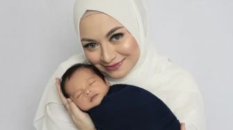 Nathalie Holscher Kurban Sapi Hanya dengan Anak Tanpa Sule, Netizen: Suaminya Enggak Nyariin?