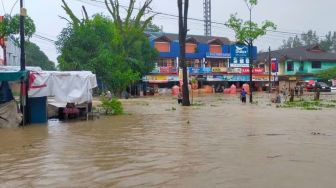 Hujan di Batam Awet, Sejumlah Jalan dan Perumahan Banjir