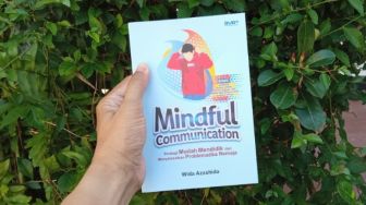 Review Buku Mindful Communication: Komunikasi yang Baik dalam Keluarga