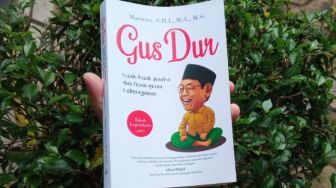 Belajar Keteladanan dari Gus Dur, Tokoh yang Dicintai Masyarakat Indonesia