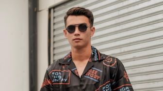 Nadeo Argawinata Ungkap Rahasia Wajah Glowing Meski Kena Matahari: Tak Pernah Absen Pakai Skincare