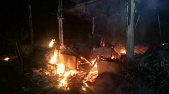 Malam Tahun Baru, Satu Rumah di Simawang Tanah Datar Terbakar