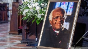 Uskup Agung Desmond Tutu Dimakamkan Secara Kenegaraan di Hari Pembuka 2022