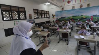 PTM 100 Persen Dinilai Rawan Covid-19, Peneliti Sarankan Pembelajaran Hybrid Learning