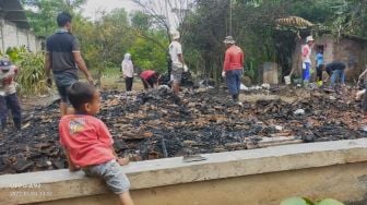 Korsleting, Satu Rumah di Lampung Timur Ludes Terbakar