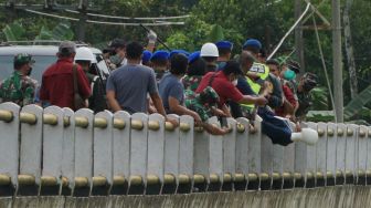 Terungkap! Sejoli Korban Kecelakaan Nagreg Dibuang 3 Oknum TNI dari Jembatan Sungai Tajum