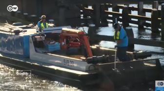 Gunakan Gelembung, Cara Belanda Bersihkan Sungai dari Sampah yang Terapung