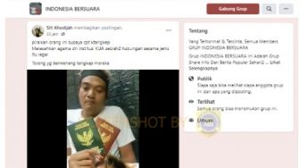 CEK FAKTA: Beredar Foto Pasangan Sesama Jenis Pamer Buku Nikah dari Indonesia, Benarkah?